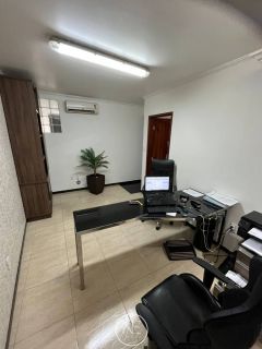 Ponto comercial na Rua Urquiza Leal
