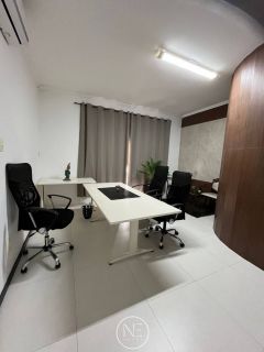 Ponto comercial na Rua Urquiza Leal