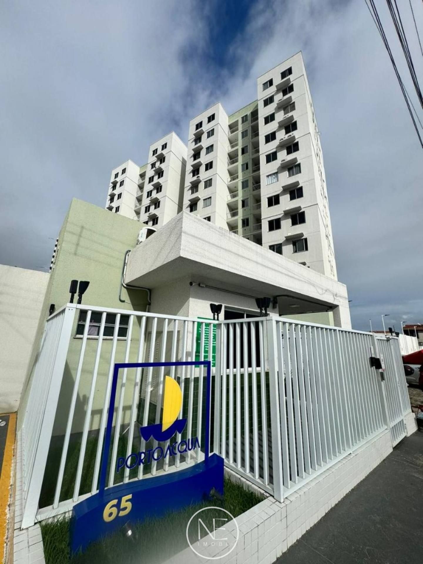 APARTAMENTO NO PORTO ACQUA