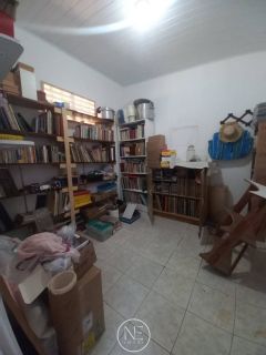 Alugo Casa varandada na Aruana