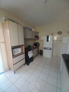 Alugo Casa varandada na Aruana