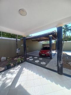 Alugo Casa varandada na Aruana