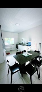 Vendo Linda casa no abais a 400 metros da praia