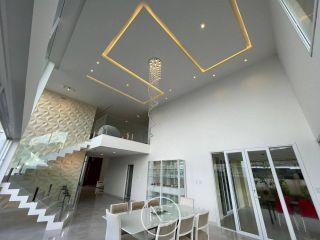 Alugo Belíssima residência na Barra dos Coqueiros
