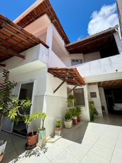Casa localizada no Sol Nascente