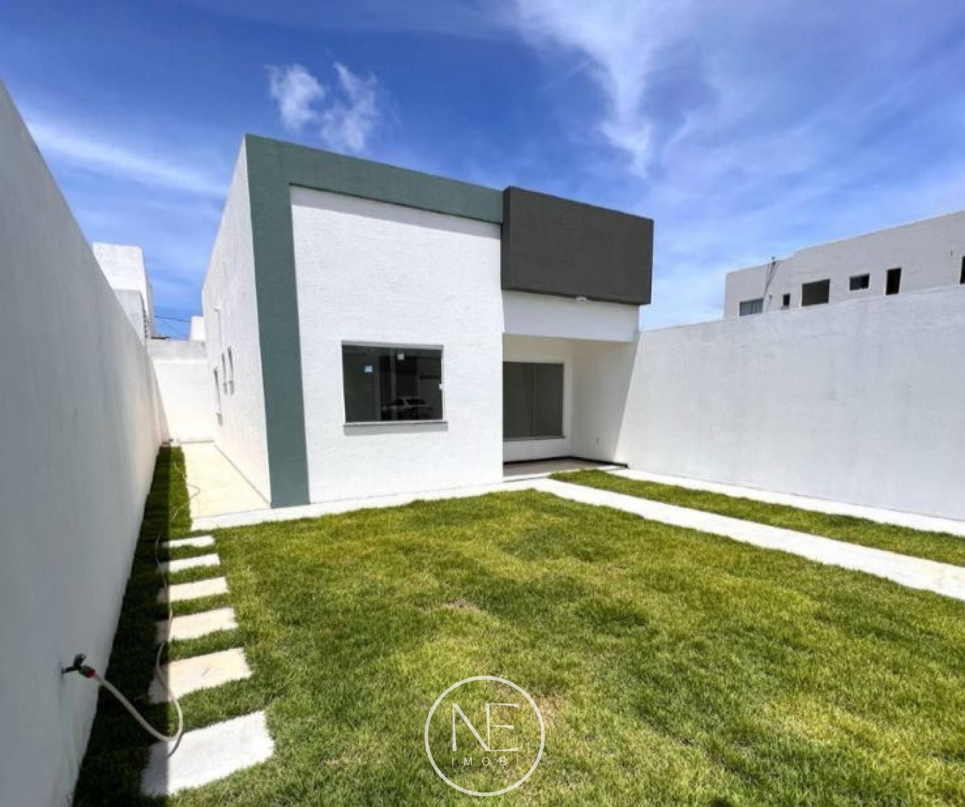 Vendo casa no Luar da Barra