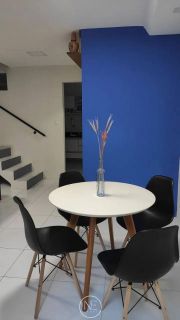 Alugo Linda Casa Mobiliada em Condomínio Fechado na Farolândia