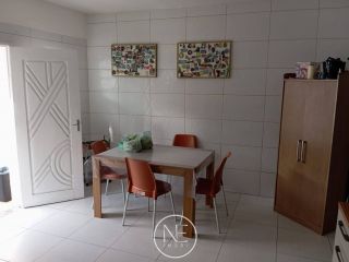 Vendo casa situado na 13 de Julho