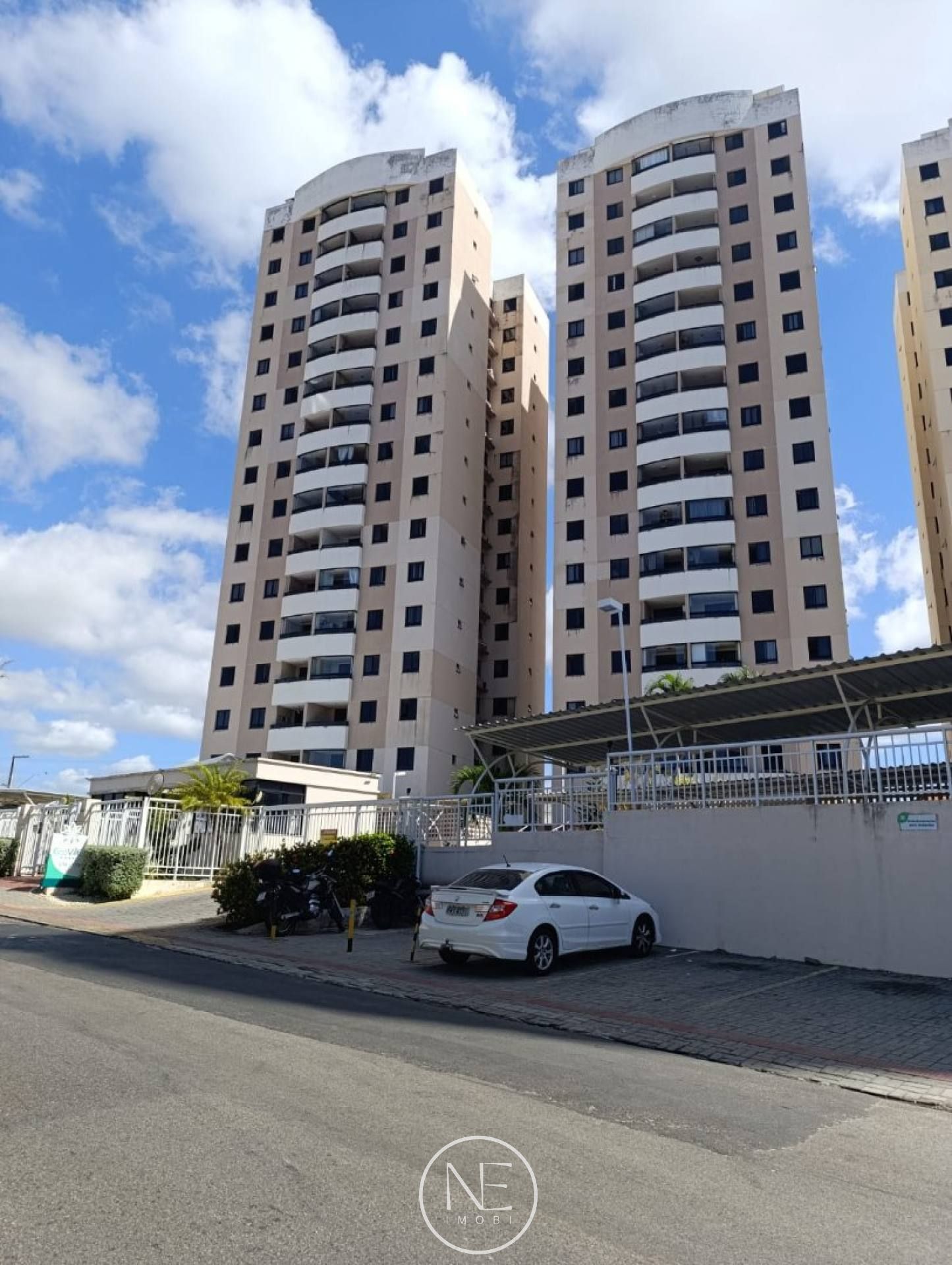 Aprt no condomínio no Ecoville Park