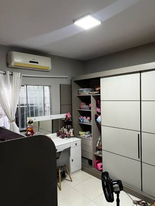 Vende-se casa no bairro Jabotiana