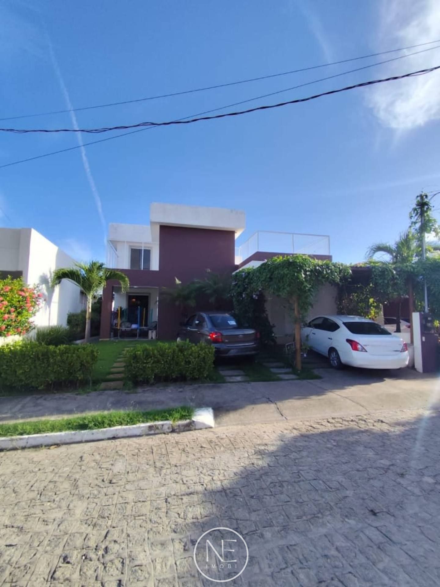 Casa Duplex em Condomínio Fechado na Aruana – Alto Padrão e Conforto!