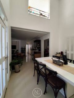 Casa Duplex em Condomínio Fechado na Aruana – Alto Padrão e Conforto!