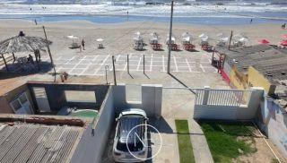 CASA À VENDA - PRAIA DO ABAÍS