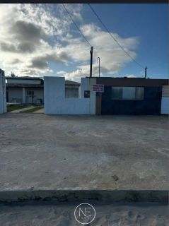 CASA À VENDA - PRAIA DO ABAÍS