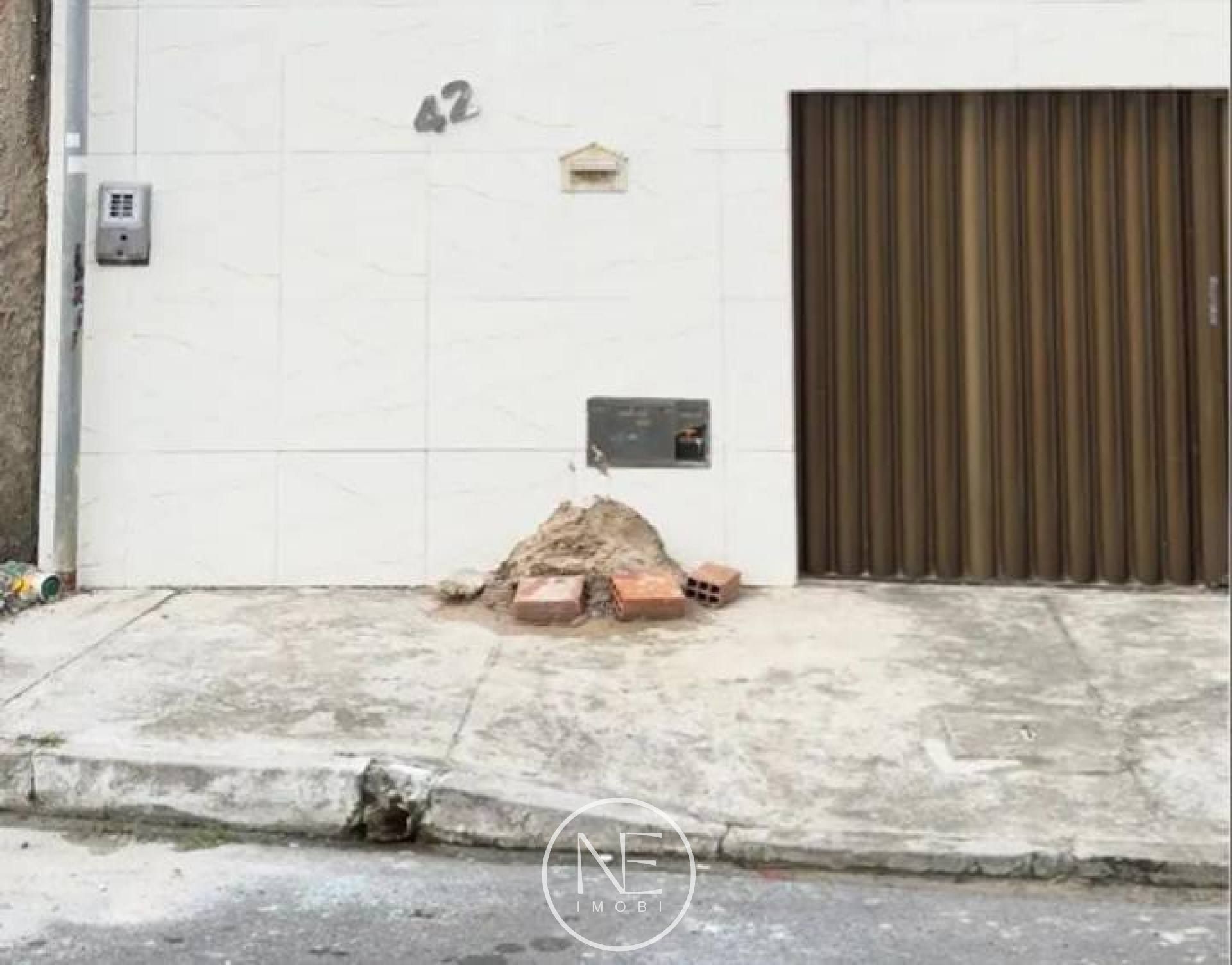 CASA CONFORTÁVEL E SEGURA À VENDA Entrada da Soledade - Jardim Bahia