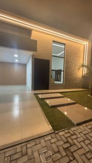 Casa Berlim à venda -Sofisticação, tecnologia e exclusividade à beira-mar!