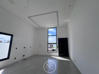 Casa Berlim à venda -Sofisticação, tecnologia e exclusividade à beira-mar!