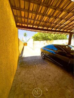 Oportunidade Única na Atalaia Nova – Casa Ampla com Quintal Verdejante!