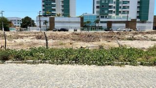 Vendo Lote na Atalaia, a 700m da praia!