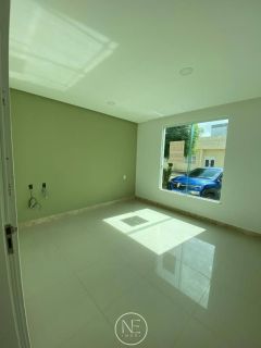 Apresentamos essa Linda Casa à Venda no Cond. Fragata entre o Shopping Praia Sul e a Orla Sul