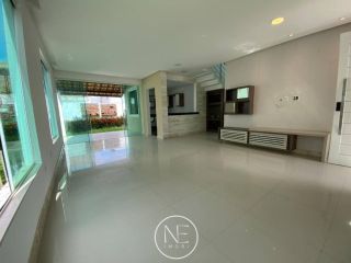 Apresentamos essa Linda Casa à Venda no Cond. Fragata entre o Shopping Praia Sul e a Orla Sul