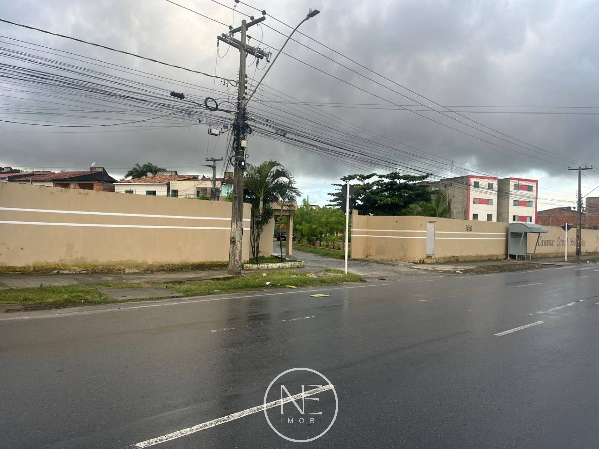 Terreno á Venda no Condomínio Coronel Hélio Silva