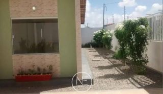 ALUGA-SE CASA NA PRAIA — MORADA OU TEMPORADA