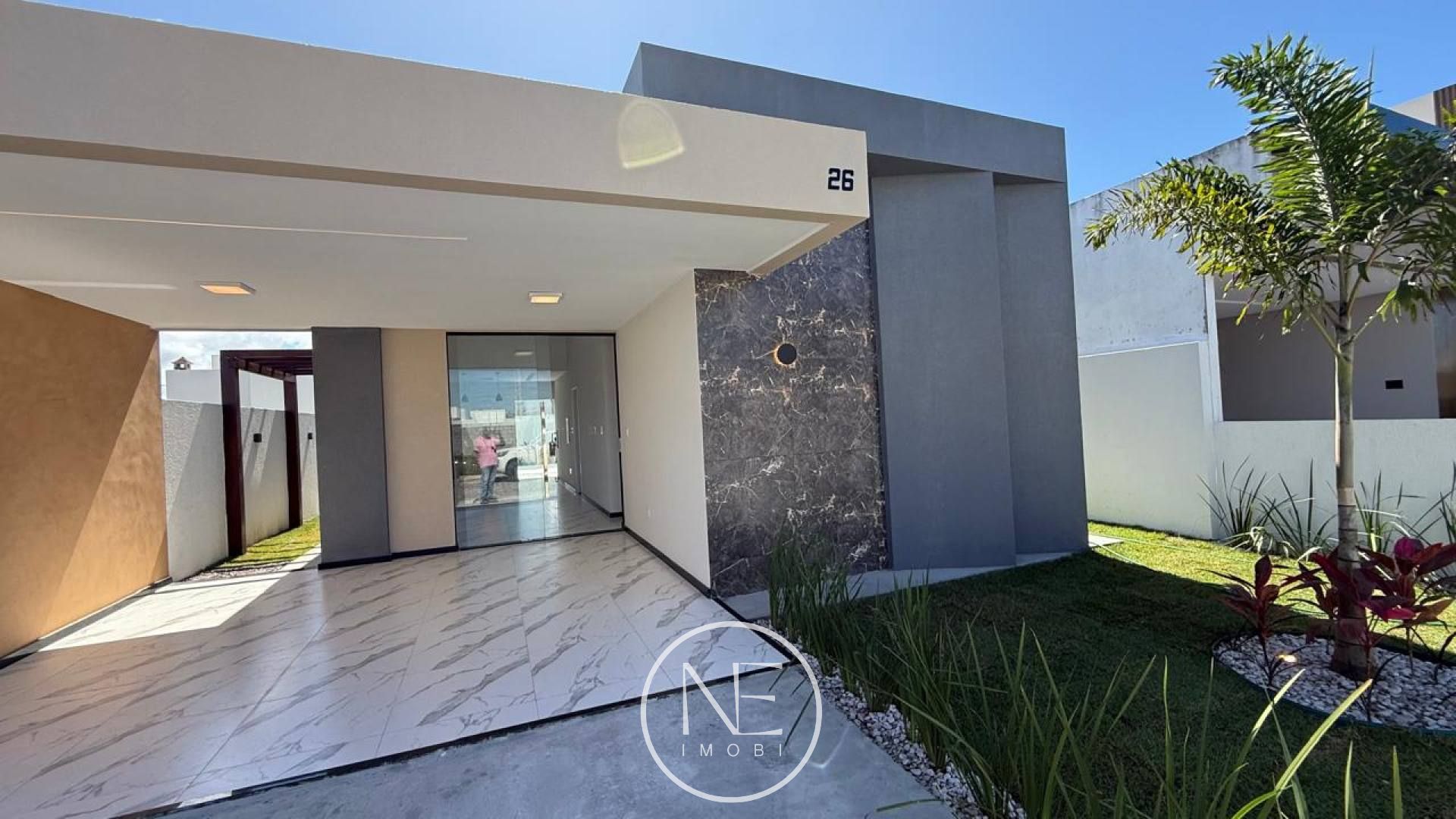 VENDE-SE CASA NOVA E MODERNA