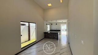 VENDE-SE CASA NOVA E MODERNA