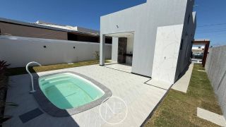 VENDE-SE CASA NOVA E MODERNA