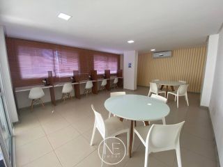 Apartamento no Condomínio Felicitá Farol – Andar Alto com Vista Privilegiada.