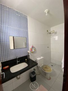 Casa Ampla e Bem Localizada à Venda na Aruana