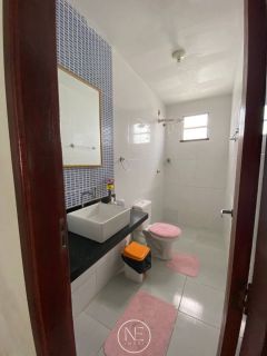 Casa Ampla e Bem Localizada à Venda na Aruana