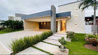 Casa Alto Padrão à Venda no Condomínio Damha Vista Exclusiva para o Lago