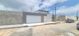 Casa à Venda: Conforto e Espaço para Sua Família -Aruana