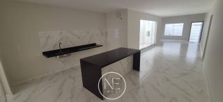 Casa à Venda: Conforto e Espaço para Sua Família -Aruana