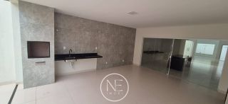 Casa à Venda: Conforto e Espaço para Sua Família -Aruana