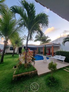 ESPETACULAR RESIDÊNCIA PERTINHO DA PRAIA!