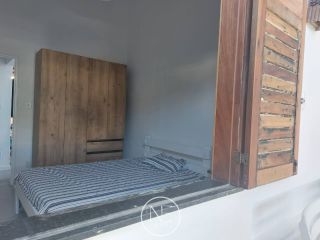 Casa com Design Moderno no Condomínio Sol e Mar I