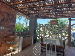 Casa com Design Moderno no Condomínio Sol e Mar I