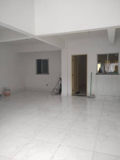 Casa à Venda no Luzia, conjunto Médici