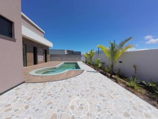 Casa Moderna em Condomínio Fechado Moradas do Sul 1, Aruana.