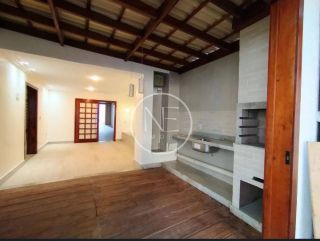 Casa Versátil no Bairro Atalaia