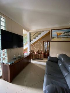Casa para alugar mobiliada no Bairro Farôlandia