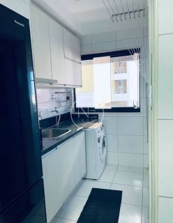 Alugo apartamento todo mobiliado na Atalaia. Localização Imbatível! More a 200 metros da orla.