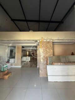 VENDA OU ALUGUEL - OPORTUNIDADE COMERCIAL EM LOCALIZAÇÃO ESTRATÉGICA!