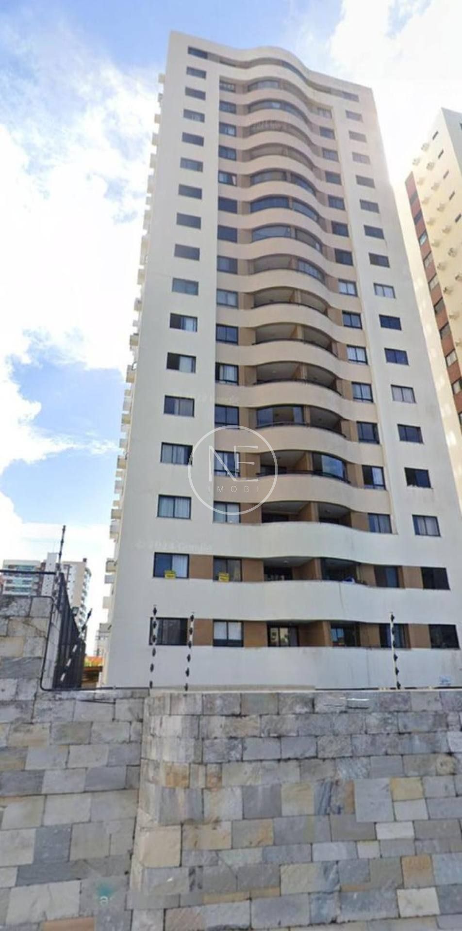 APARTAMENTO REFORMADO - ANDAR ALTO Residencial Jouberto Uchoa
