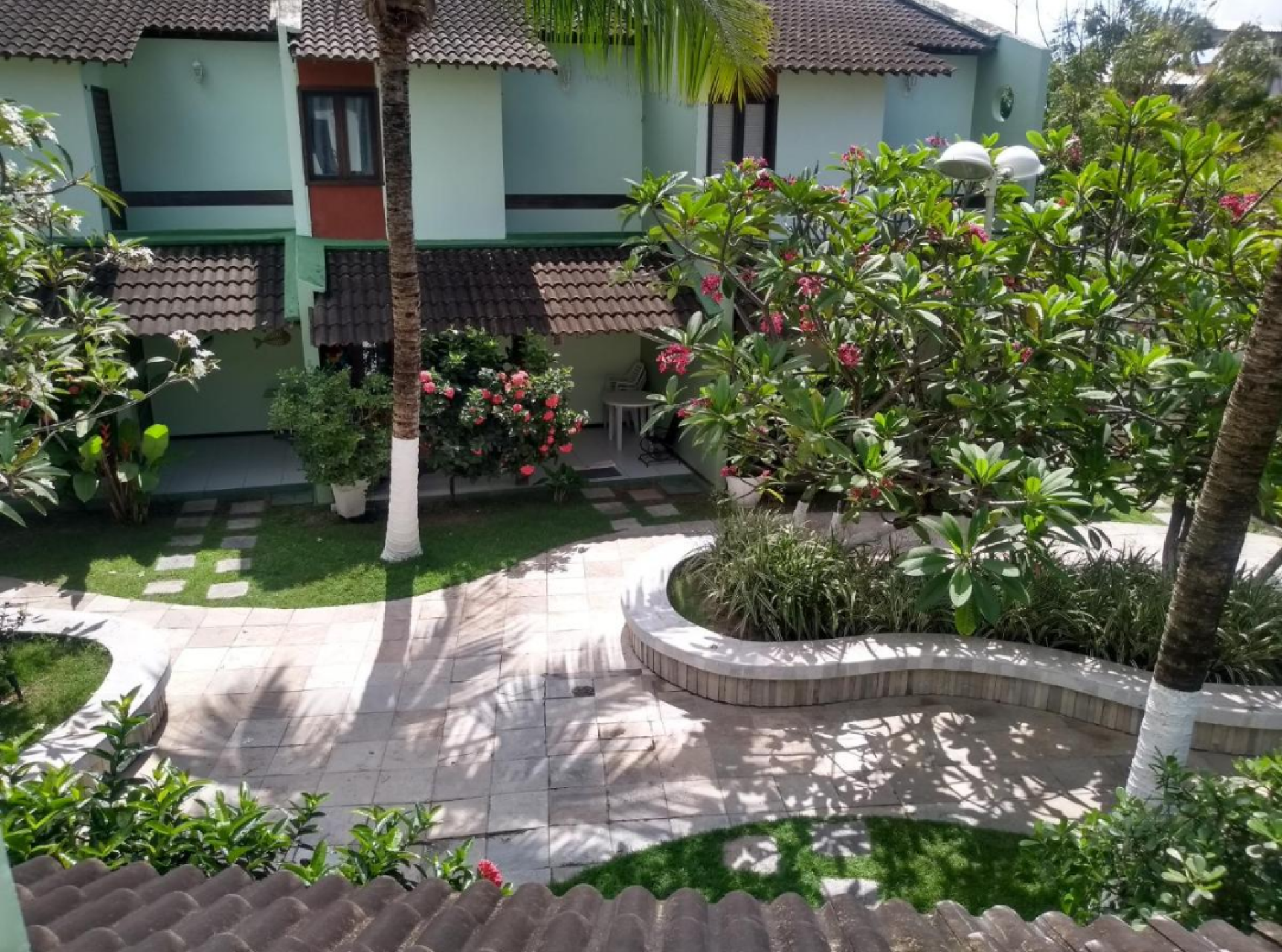 ALUGUEL - 04 qts 117m² total- Casa Jasmim Branco – Conforto, Natureza e Praticidade