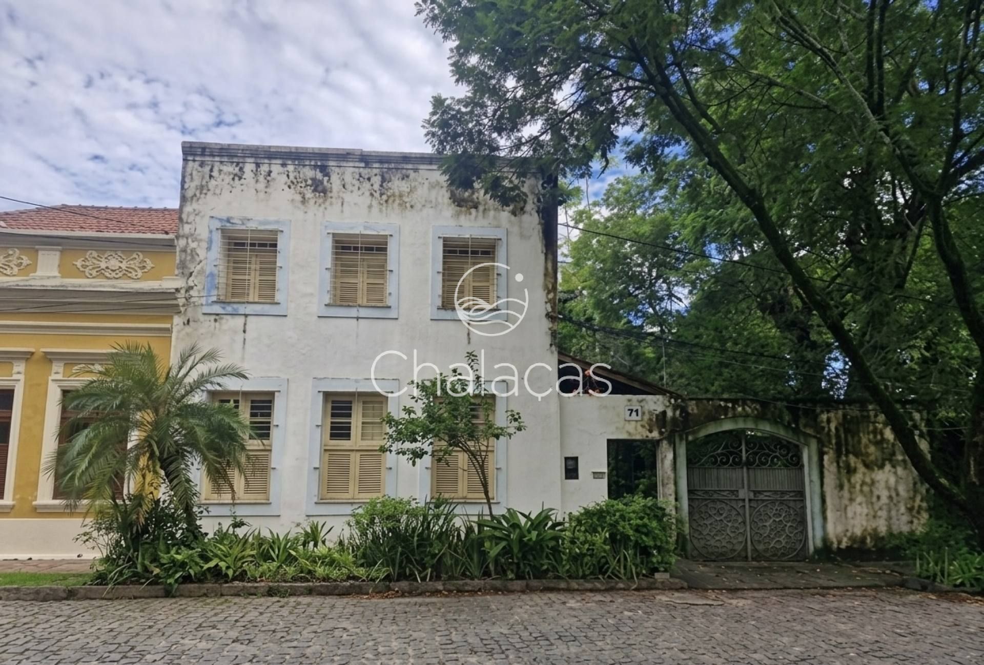 VENDA - 05 Qts 280m² - Casa Histórica no Poço da Panela – Charme e Tradição na Zona Norte