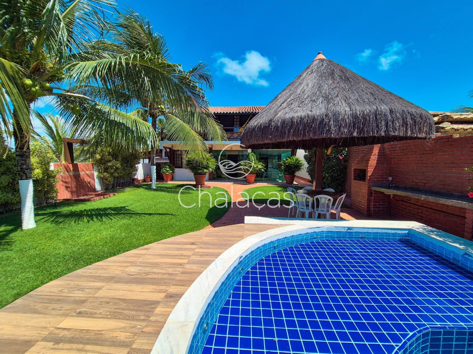 VENDA - 9 Suítes 400m² - Praia de Serrambi - 80 metros da praia com piscina
